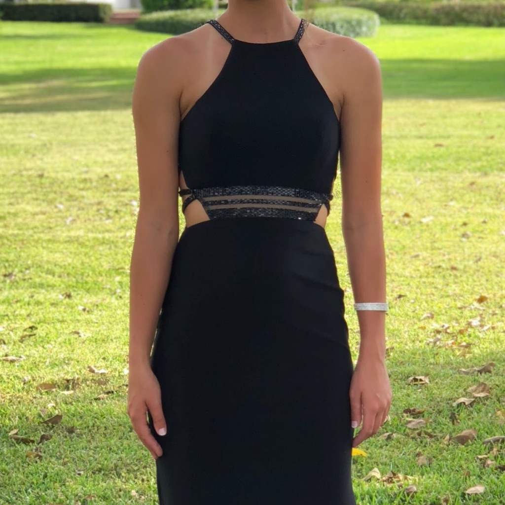 Ellie Wilde Size 2. Black With Blake Rhinestone.